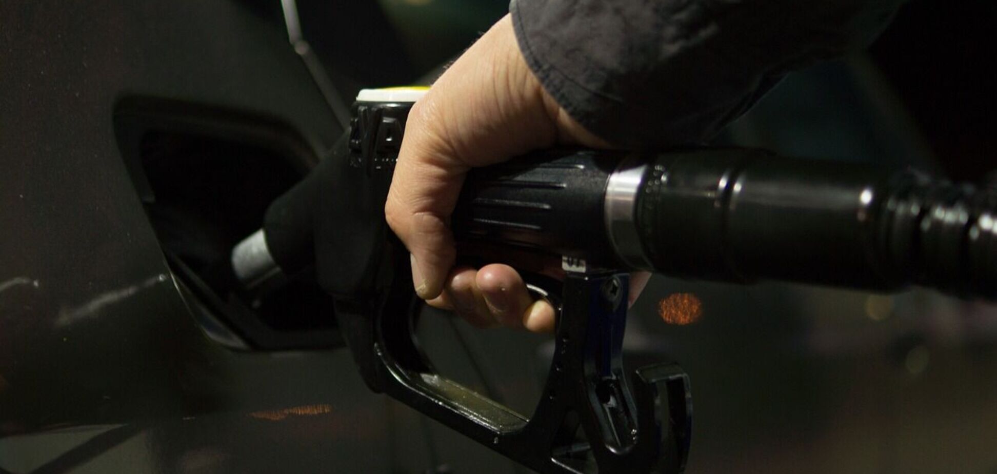 Украинские АЗС переписали цены на бензин