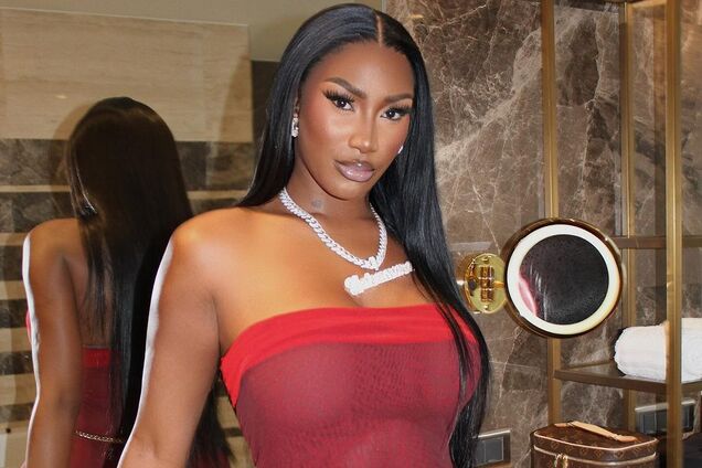 У Франції розгорівся расистський скандал навколо співачки, яка має відкривати Олімпіаду-2024