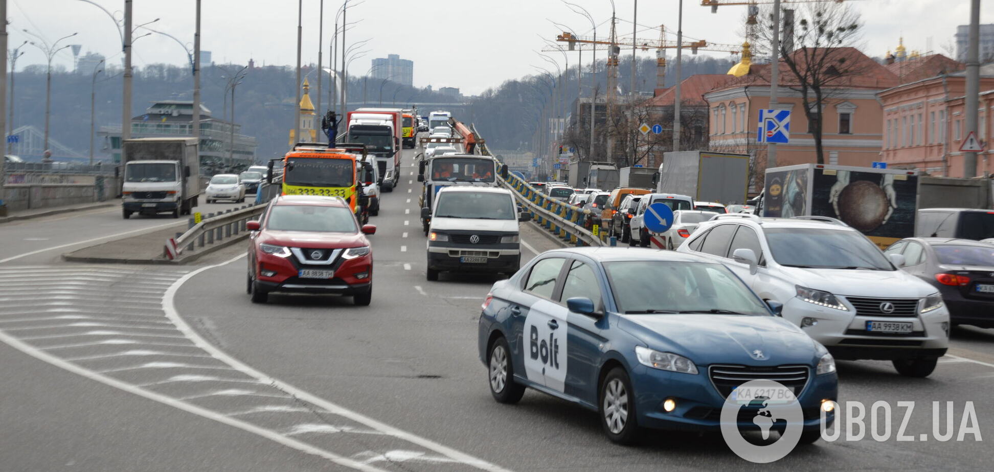 Утренние пробки в Киеве 27 марта