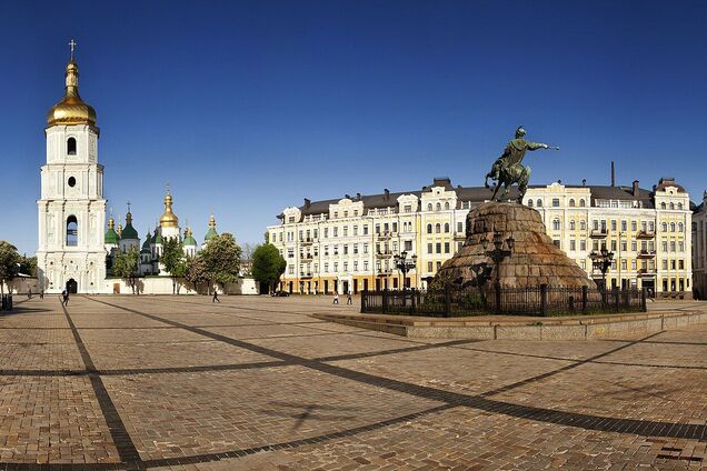 Ранее на этом месте была конечная остановка трамваев.