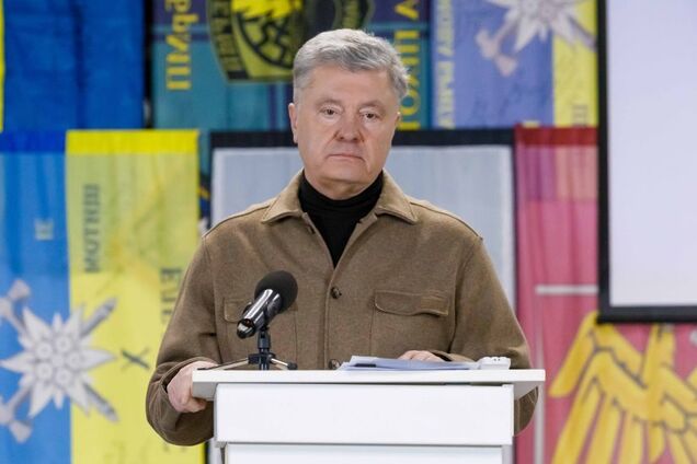 Украинцы станут еще беднее, а фермерам не будет за что посеять хлеб: Порошенко призвал власти остановить повышение акцизов на горючее