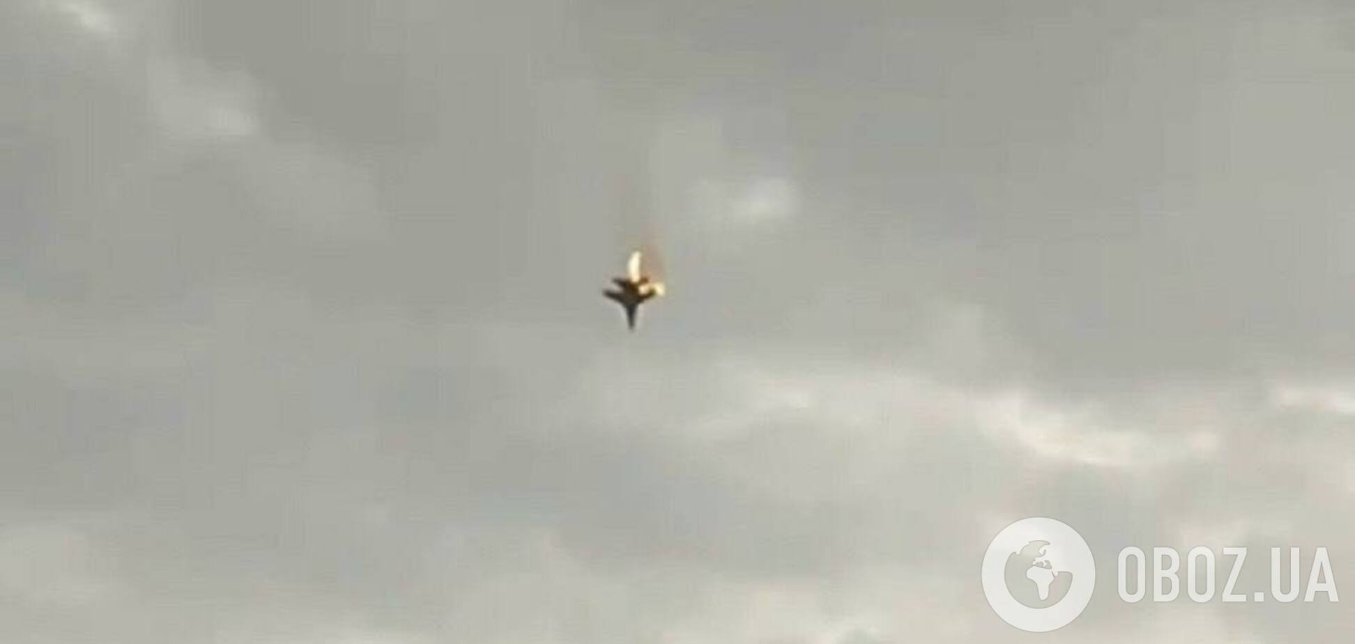 Над Севастополем оккупанты могли сбить свой же самолет: в сети появились видео