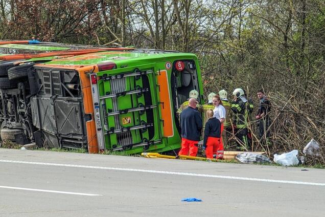 В Германии в смертельное ДТП попал автобус Flixbus: среди пострадавших – украинки. Фото