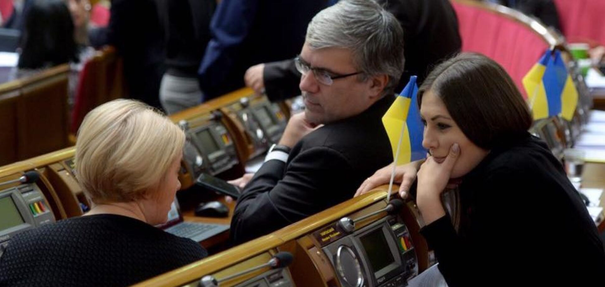 Набридло спостерігати за деградацією ВР: 'Євросолідарність' ініціювала постанову про повернення повноцінної роботи Ради
