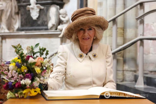 Королева Камілла з'явилася на передвеликодній церемонії без Чарльза III: вперше в історії виконувала обов'язок монарха