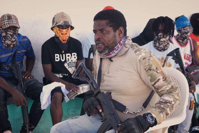На Гаити лидер банд объявил условия, на которых он готов сложить оружие: все дело в должности