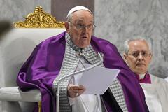 Папа Римский в Пасху призвал Украину и Россию провести обмен 'всех на всех'