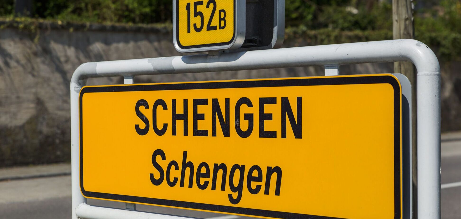 Болгария и Румыния присоединяются к Шенгенской зоне, но с ограничениями: что это значит