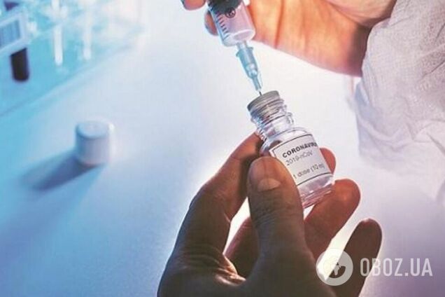 В Германии мужчина вакцинировался от коронавируса 217 раз: в чем причина и что известно о последствиях