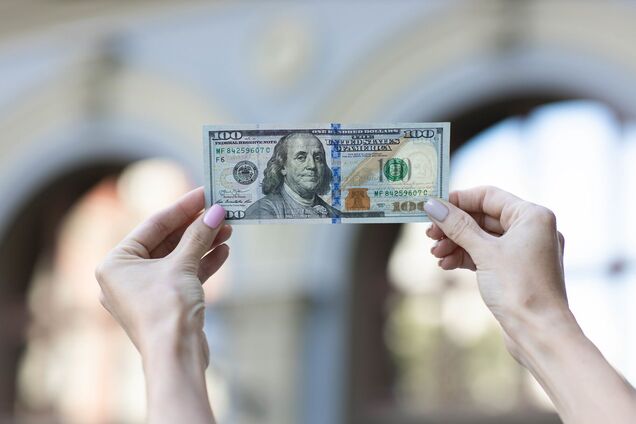Обменники готовятся резко переписывать курс доллара