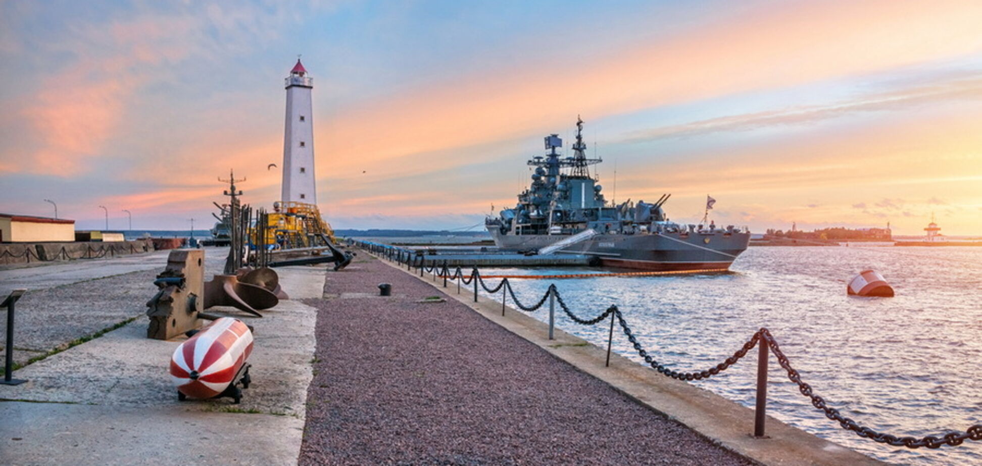 Агенти 'Атеш' розвідали базу російських військових в Кронштадті і зробили натяк на 'бавовну'. Фото