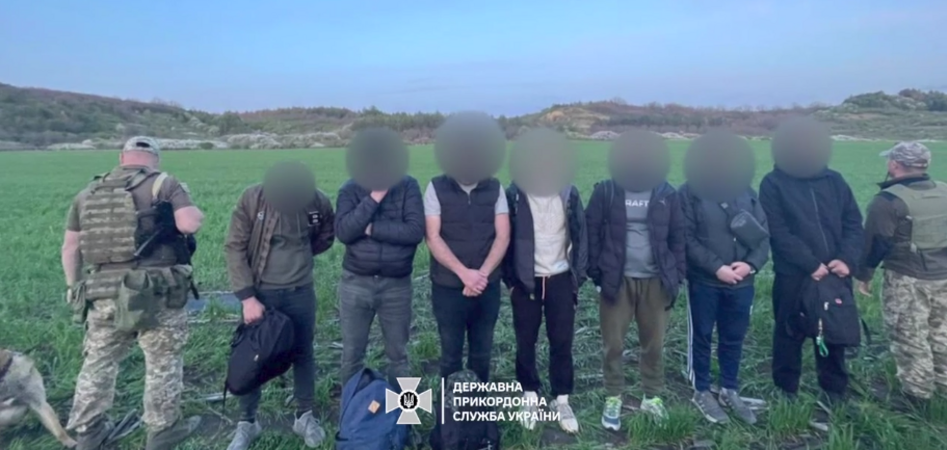 Должны были оплатить 'маршрут' по 80 тыс. грн: в Одесской области задержали мужчин, которые пытались незаконно попасть в Молдову. Видео