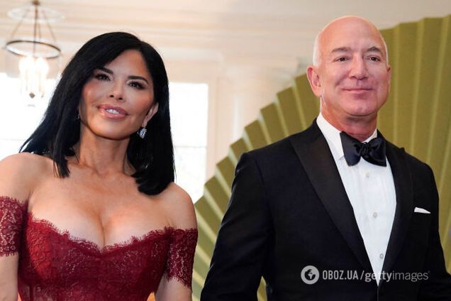 Невеста самого богатого человека в мире отправится в космос за несколько месяцев до свадьбы: Лорен Санчес продемонстрировала роскошный костюм