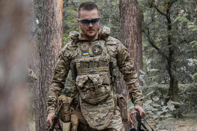 Не лише 'Фортеця Бахмут'. Лідер O.Torvald назвав ще одну пісню-приклад 'штучного патріотизму' і похвалив Хливнюка