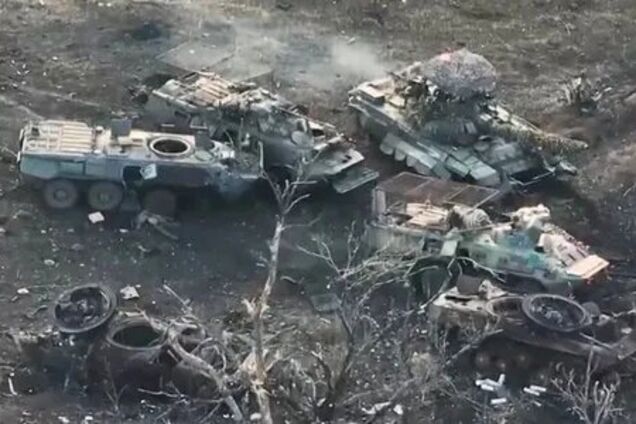 У Росії до середини 2025 року не залишиться старих танків та бойових машин на складах - Forbes