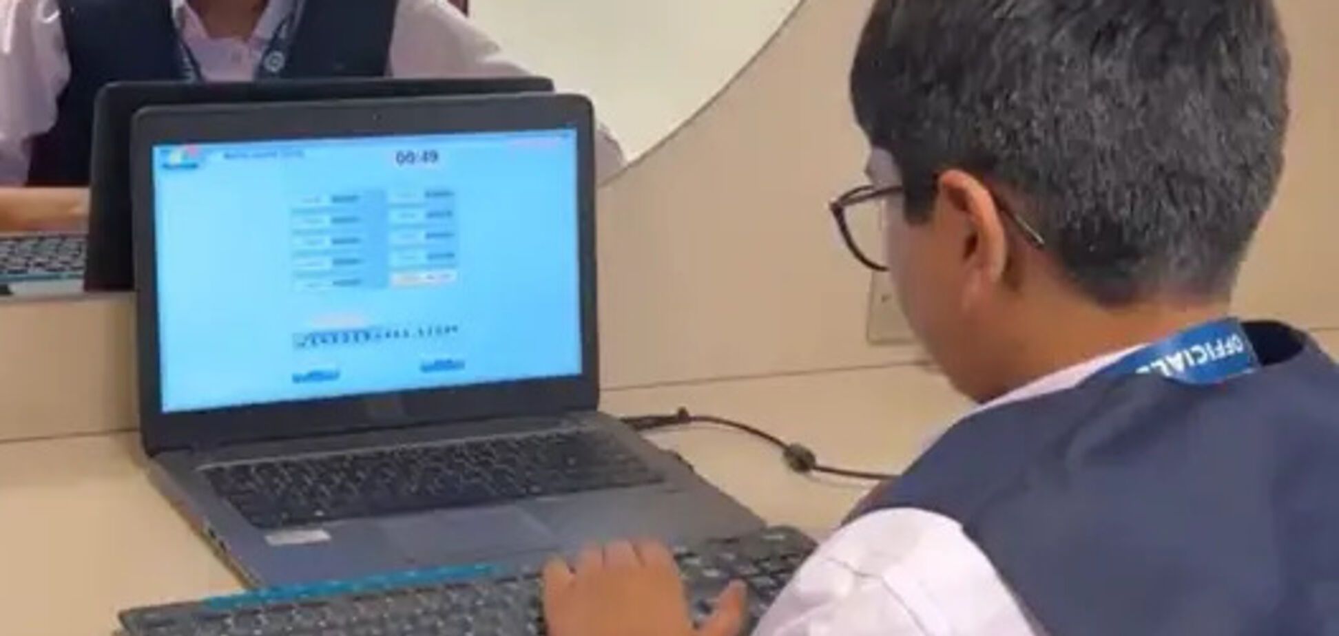 13-летний школьник установил рекорд по добавлению в голове 50 пятизначных чисел: как выглядит человек-калькулятор. Фото