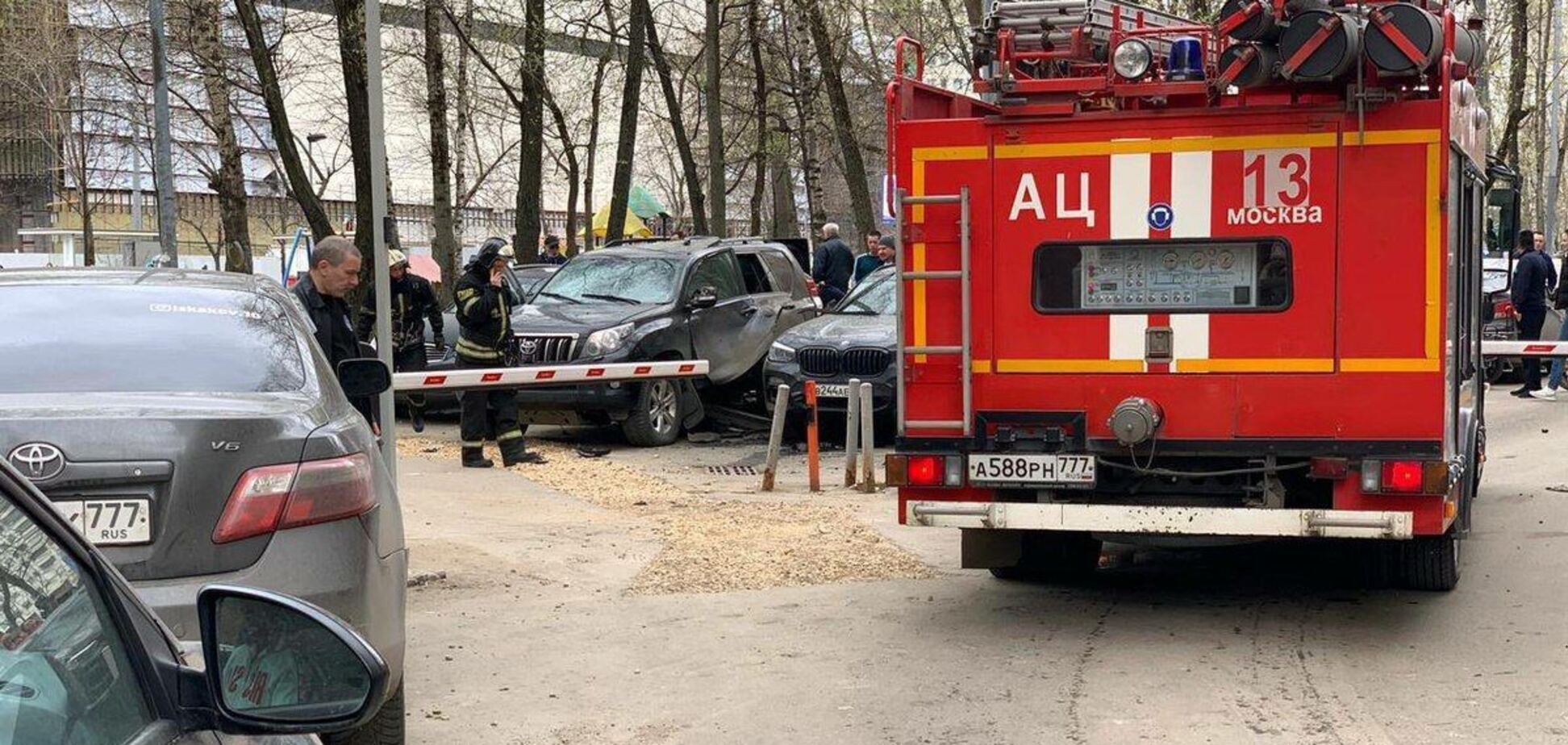 У Москві вибухнуло авто ексспівробітника СБУ, який перебрався в Росію і співпрацював із спецслужбами Путіна. Фото і відео