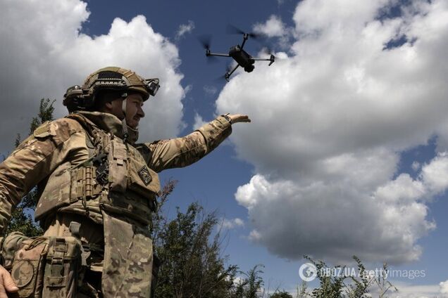 Прикордонники на Луганщині знищили три склади з боєприпасами російської армії. Відео