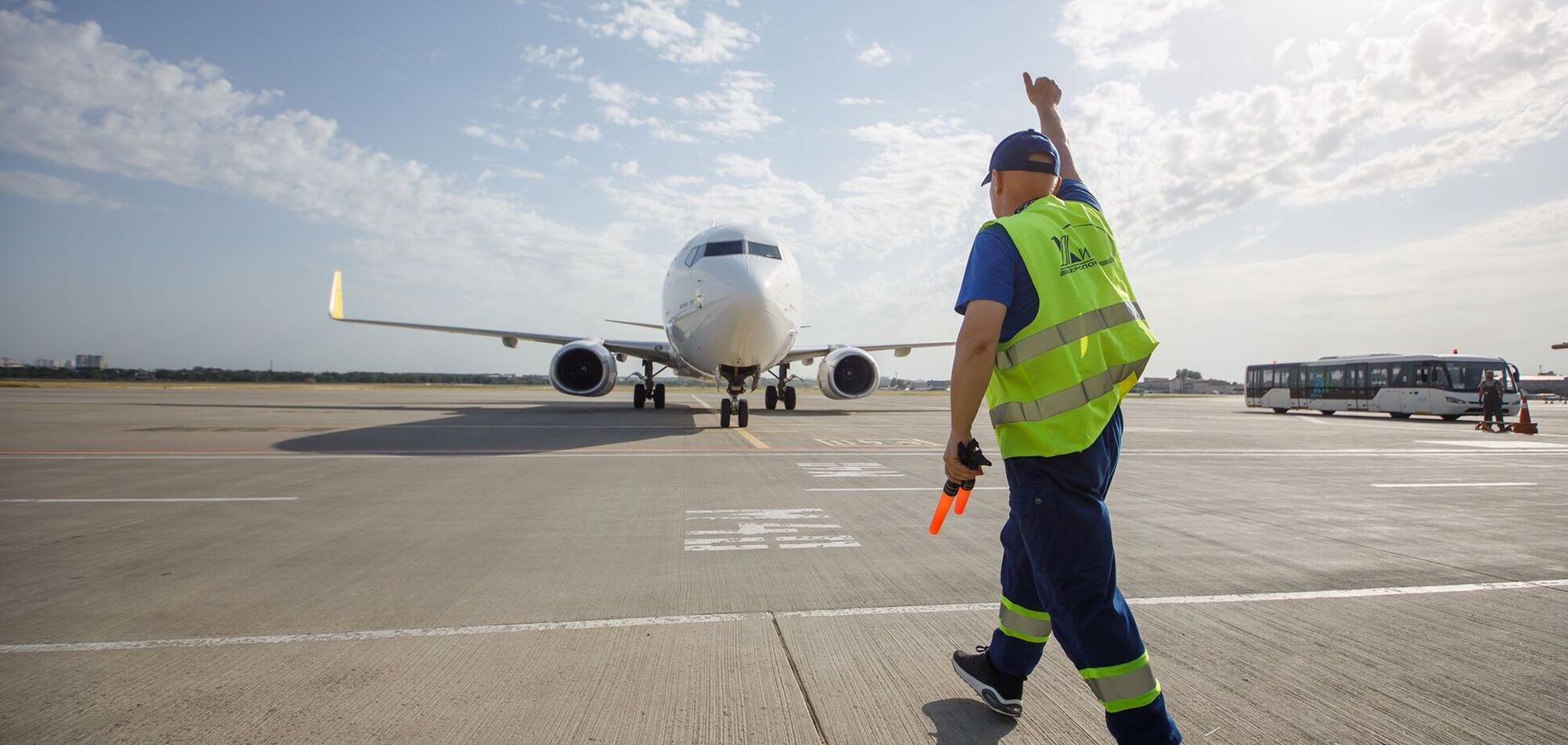 Аэропорт Жуляны готов быстро возобновить работу