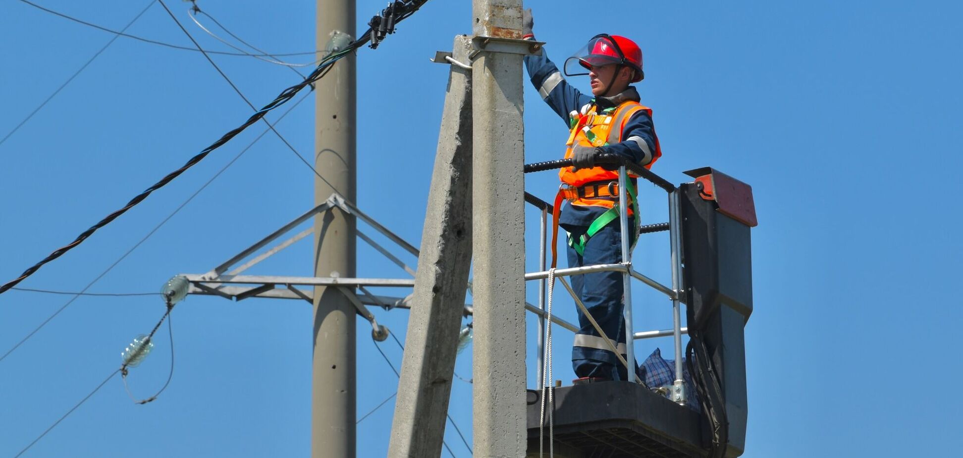 Уряд просить партнерів та міжнародні організації допомогти у відновленні енергетики Харківської області