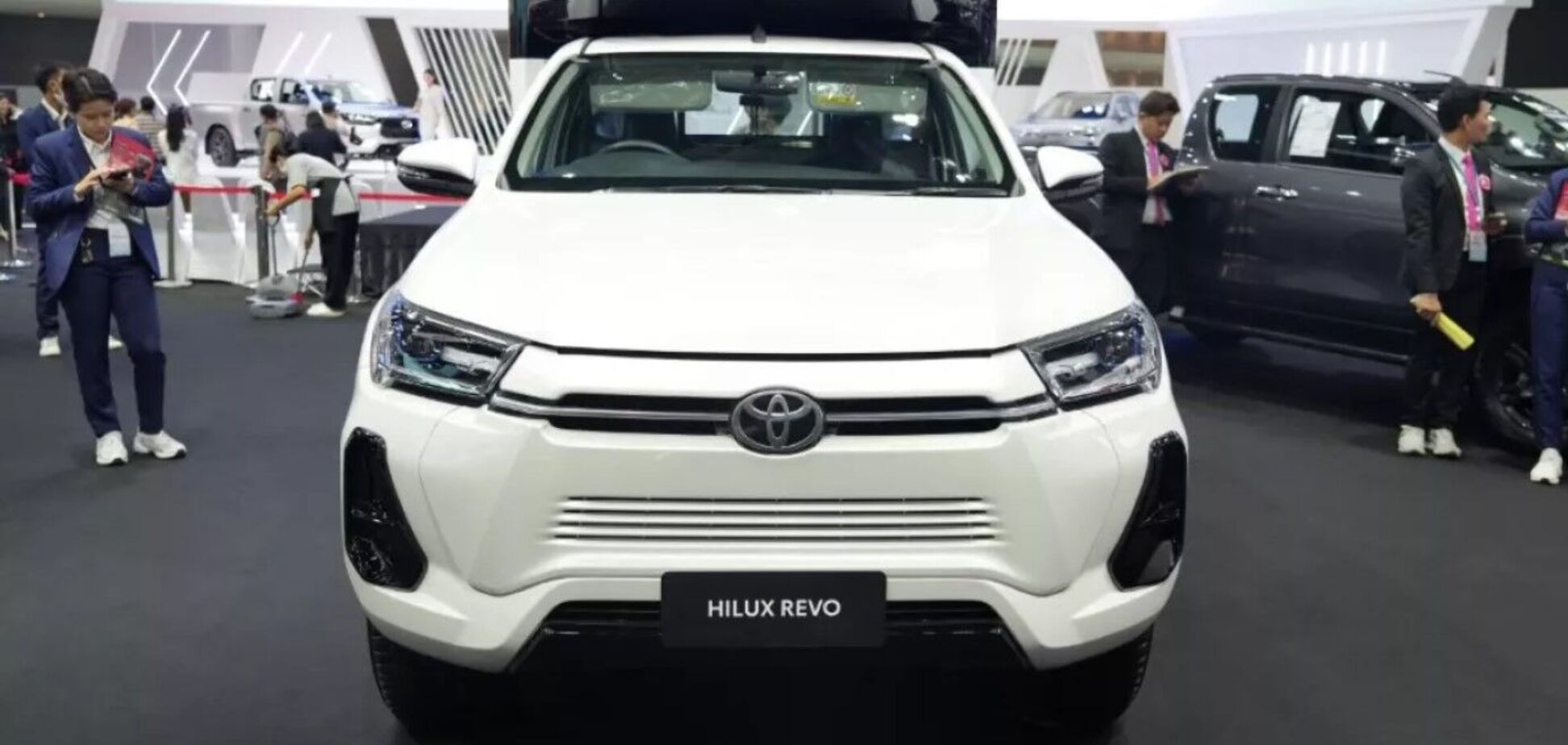 Toyota Hilux Revo BEV