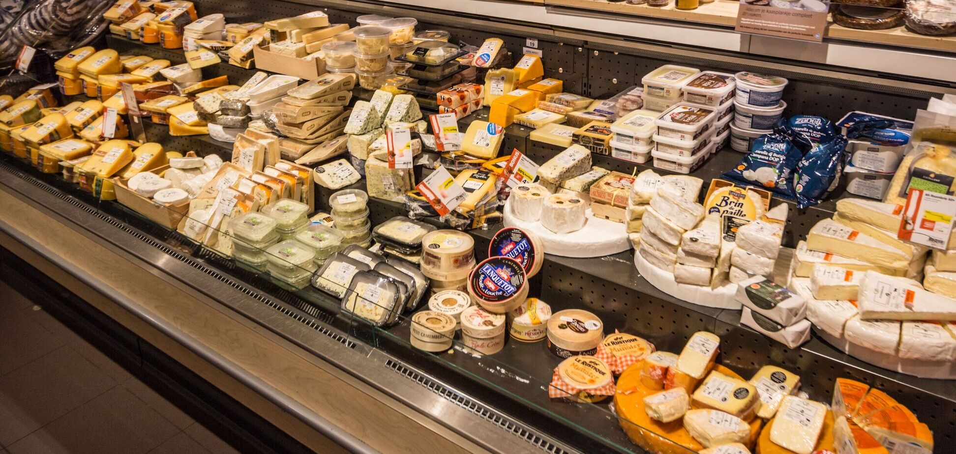 Ціни на сир виробництва України доводиться знижувати за допомогою акцій