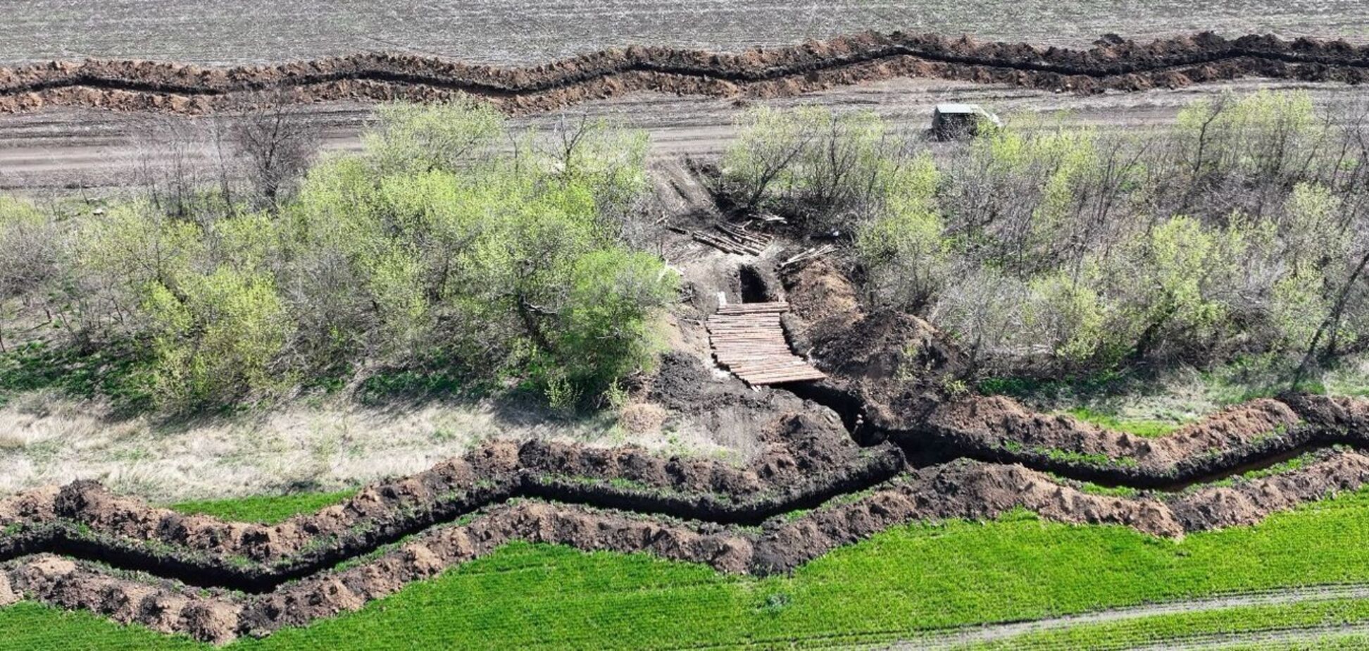 ДТЭК помог ВСУ возвести почти 30 км защитных укреплений в Донецкой области