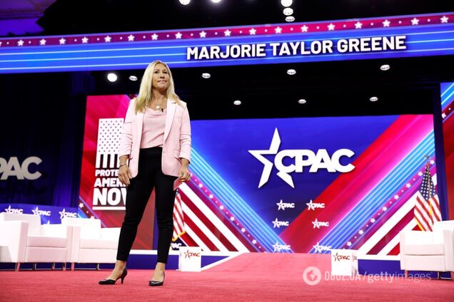 Каждый проголосующий должен вступить в ряды ВСУ: трампистка подала странные правки к проекту поддержки Украины. Кто она такая и как восхваляла РФ