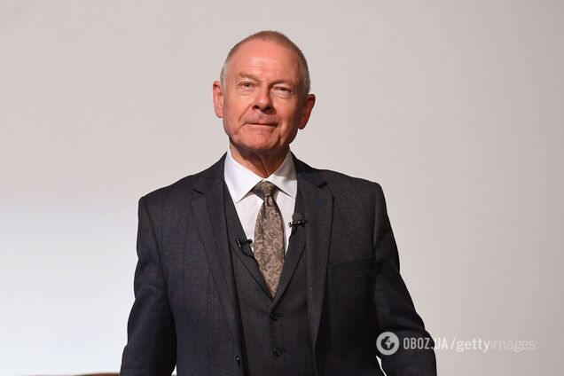 77-летний основатель группы King Crimson смутил фанов видео, в котором появился полностью голым