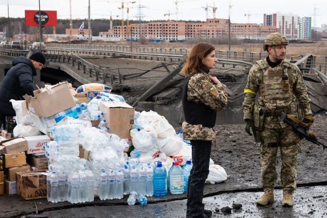 Оккупация Киевщины: Марина Порошенко вспомнила, как два года назад помогала эвакуировать людей под обстрелами
