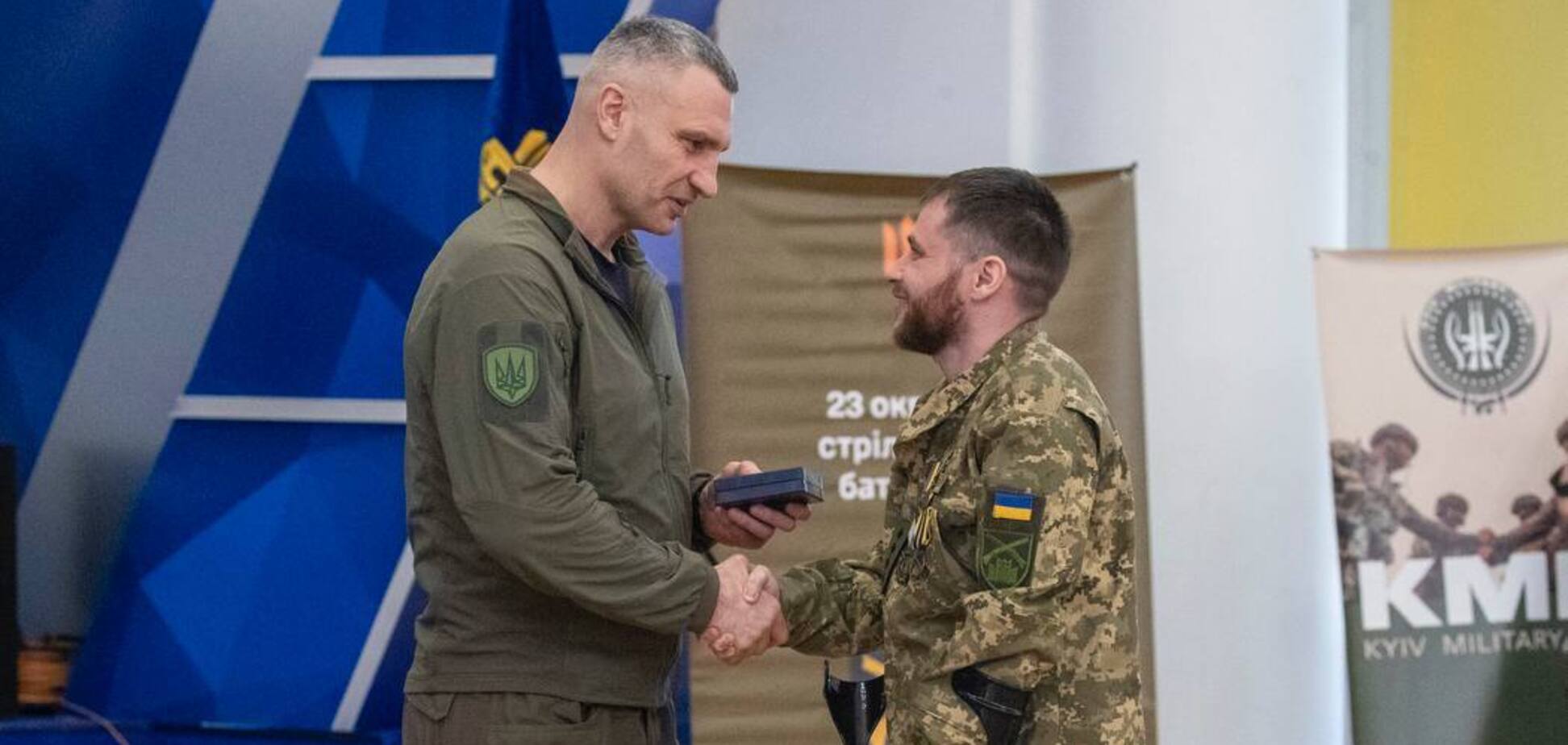 Кличко нагородив воїнів, які билися із ворогом