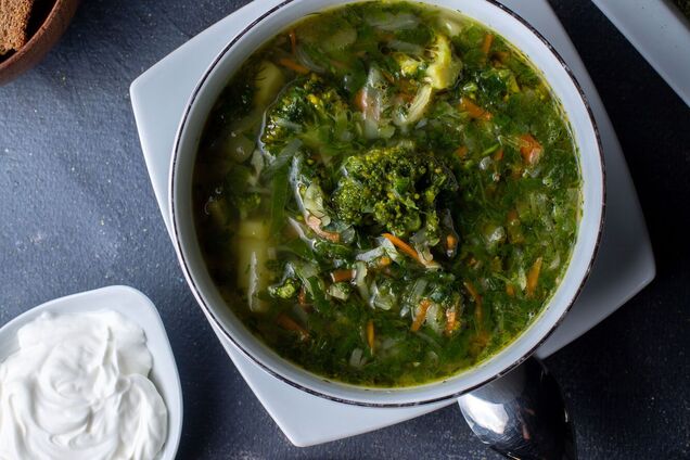 Суп з молодою кропивою: ідеальна страва для початку весни