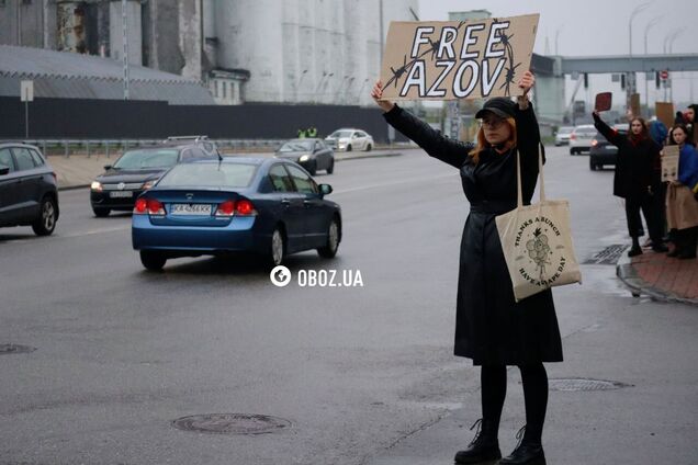 В Киеве провели акцию в поддержку пленных защитников Украины