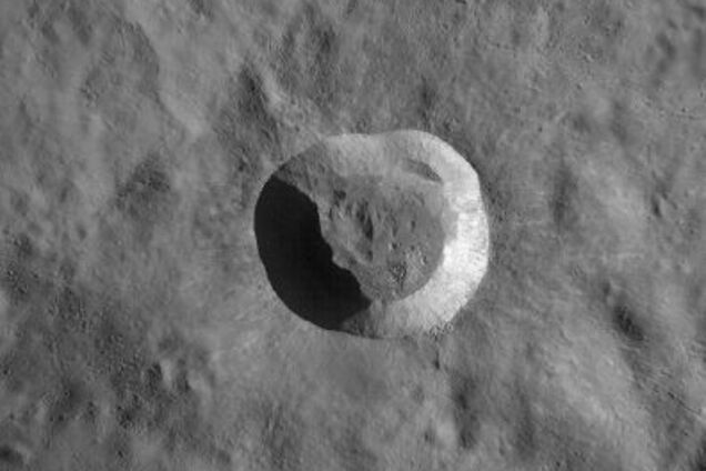 Від Місяця відколовся шматок: чим це загрожує Землі