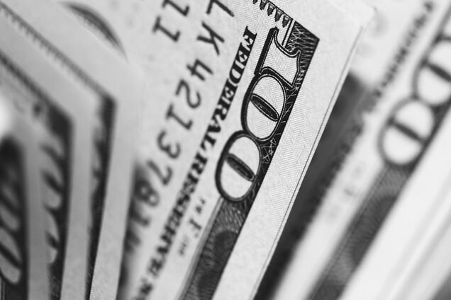 Обменники могут существенно переписать курс доллара