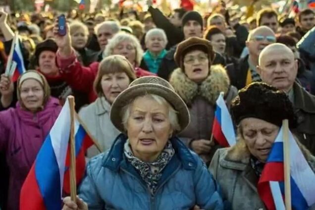 'Красавцы, а наш 'мочится в сортире': россияне устроили истерику в сети из-за помощи США Украине