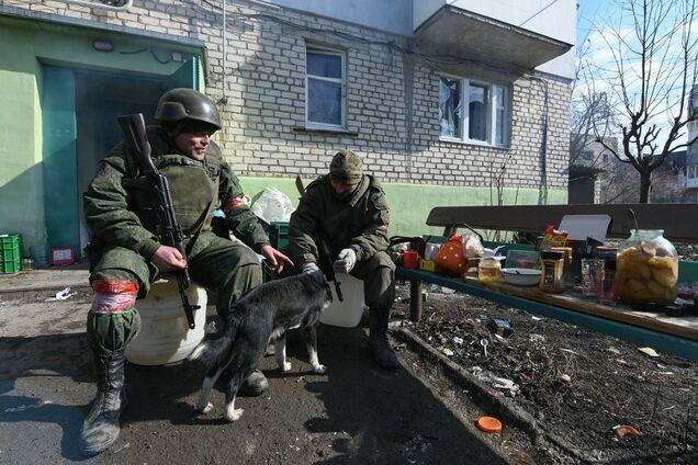 Окупанти вигадали 'схему', як відібрати в українців землю на захоплених територіях: у ЦНС розкрили подробиці