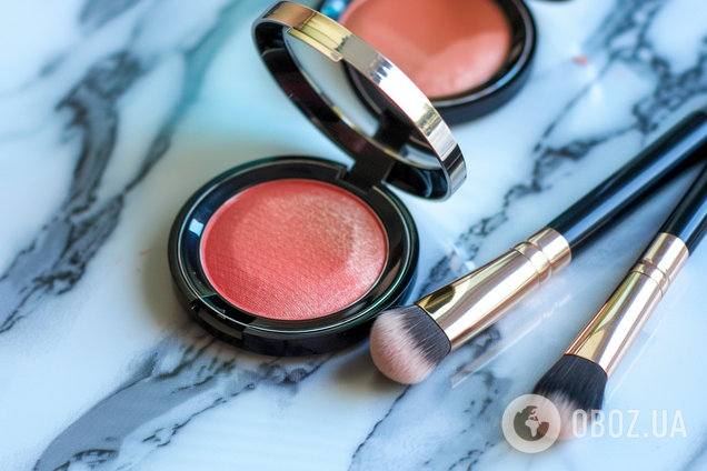 Подобрать идеальный цвет румян очень легко: поможет проверенный лайфхак