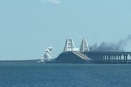 'Не одна-дві секції': військовий експерт сказав, яким має бути удар України по Кримському мосту