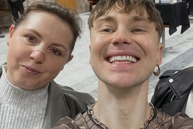 Пивоваров на концерте сломал нос своей поклоннице: девушка счастлива, украинцы возмущены. Фото и видео