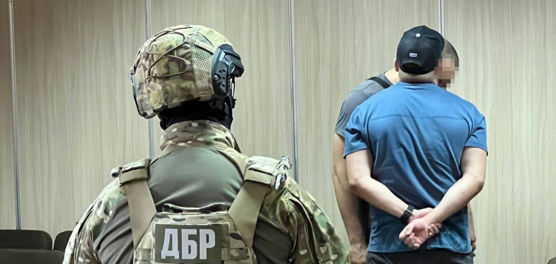 На Харківщині затримали ділків у погонах: намагались видурити у потенційного колаборанта $100 тис. Фото