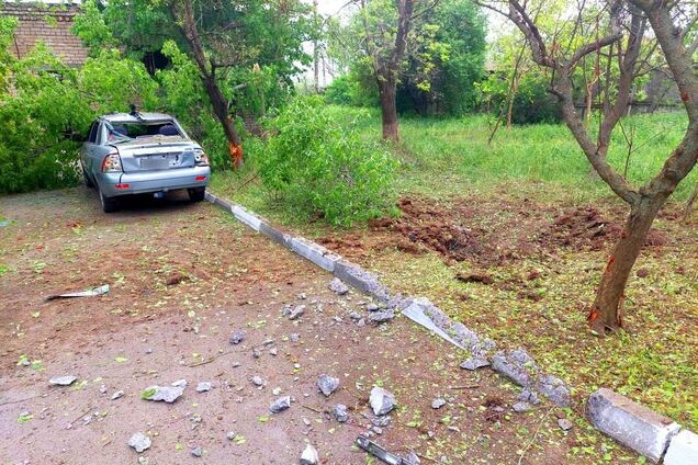 На Херсонщині армія РФ вбила чоловіка та поранила ще 8 осіб, серед них – рятувальник. Фото