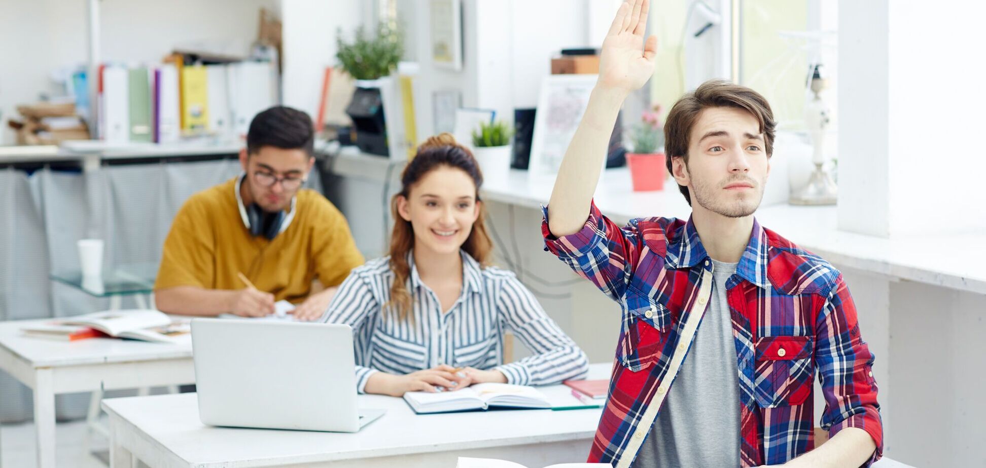 Лікарчук про 12-річну систему освіти: випускники не повинні закінчувати школу в дітородному віці, Європа це врахувала