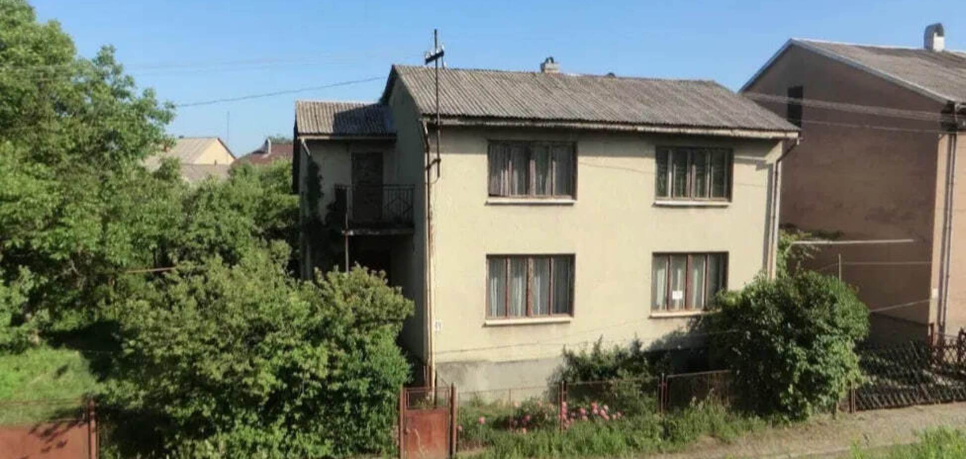 На Закарпатье продают дом у берега Тисы на границе с Румынией