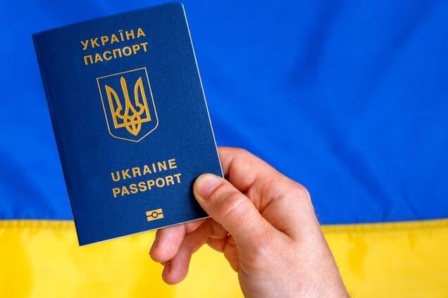 В МИД Украины назвали единственное условие возобновления доступа к консульским услугам мужчинам призывного возраста: о чем идет речь