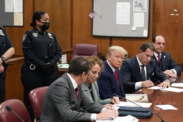 'Это плохие люди': Трамп пообещал отомстить после судебного приговора