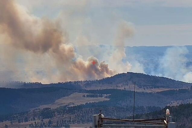 Після повеней у Росії почалися лісові пожежі: полум'я охопило сотні гектарів. Фото і відео 
