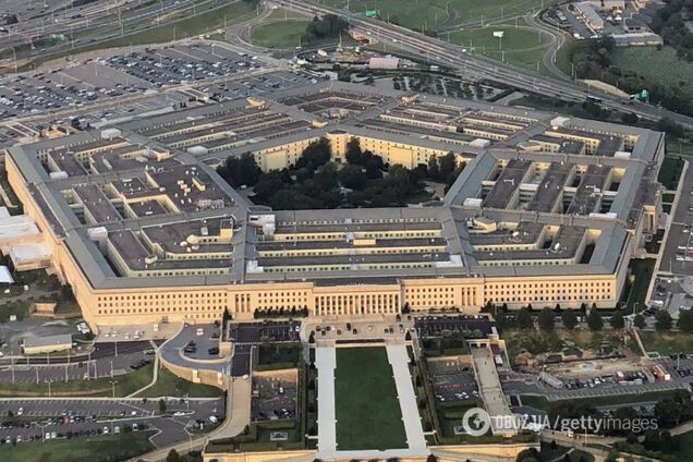 Ексспівробітника Пентагону засудили до 21 року вʼязниці за шпигунство на користь Росії: деталі справи