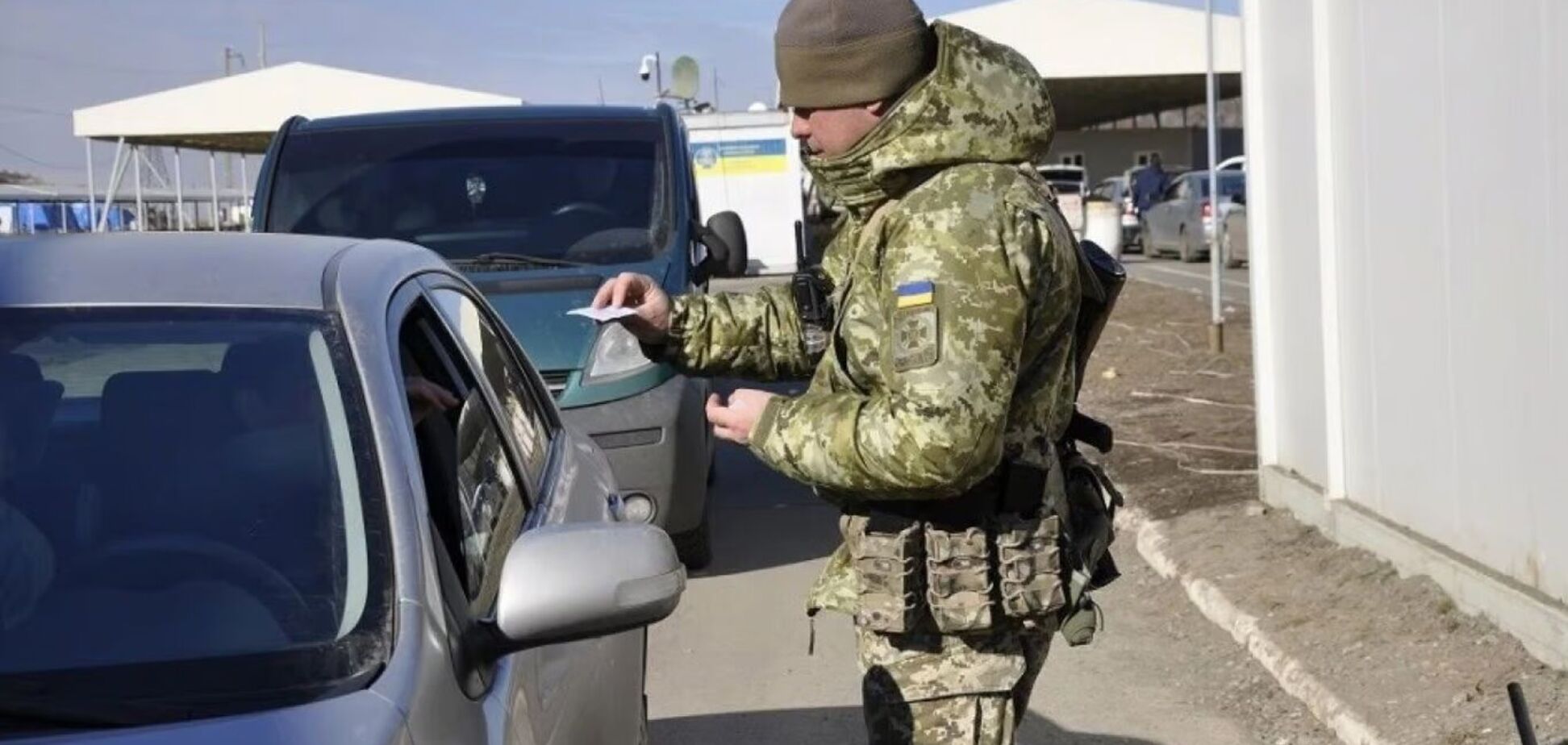 Могут ли ограниченно пригодные мужчины выезжать из Украины до вступления в силу нового закона: разъяснение