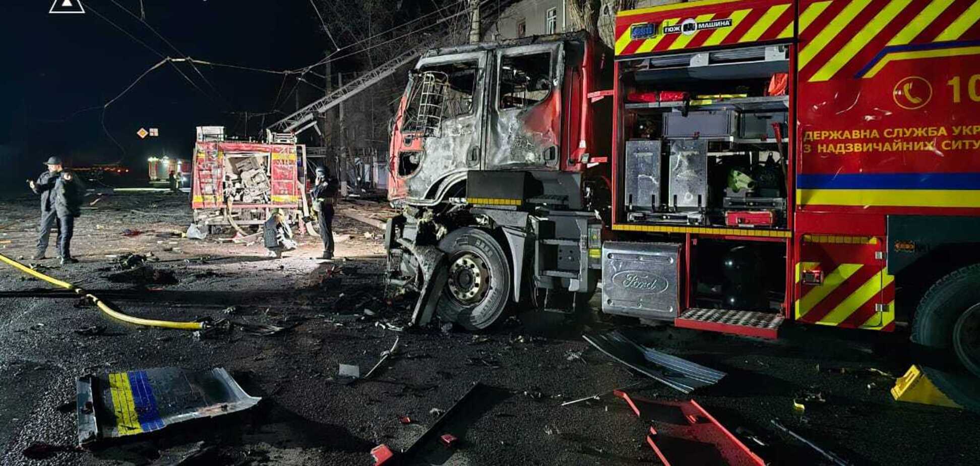 'Подлая и коварная тактика России': появилось видео момента повторного удара по Харькову, которым оккупанты убили спасателей